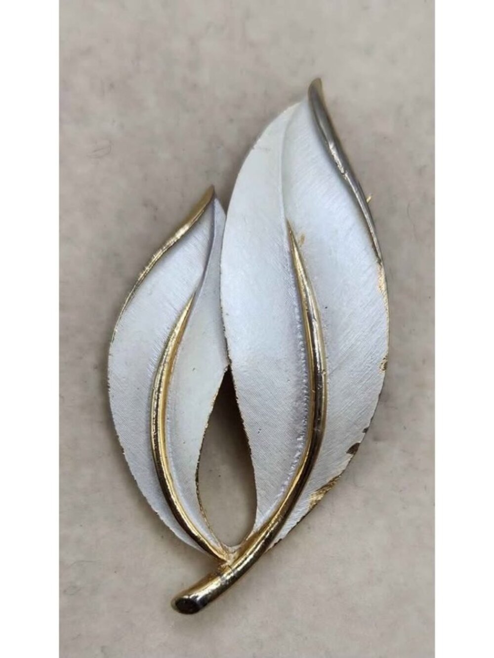 Sarah Coventry Gold Tone White Enamel Double Leaf Brooch